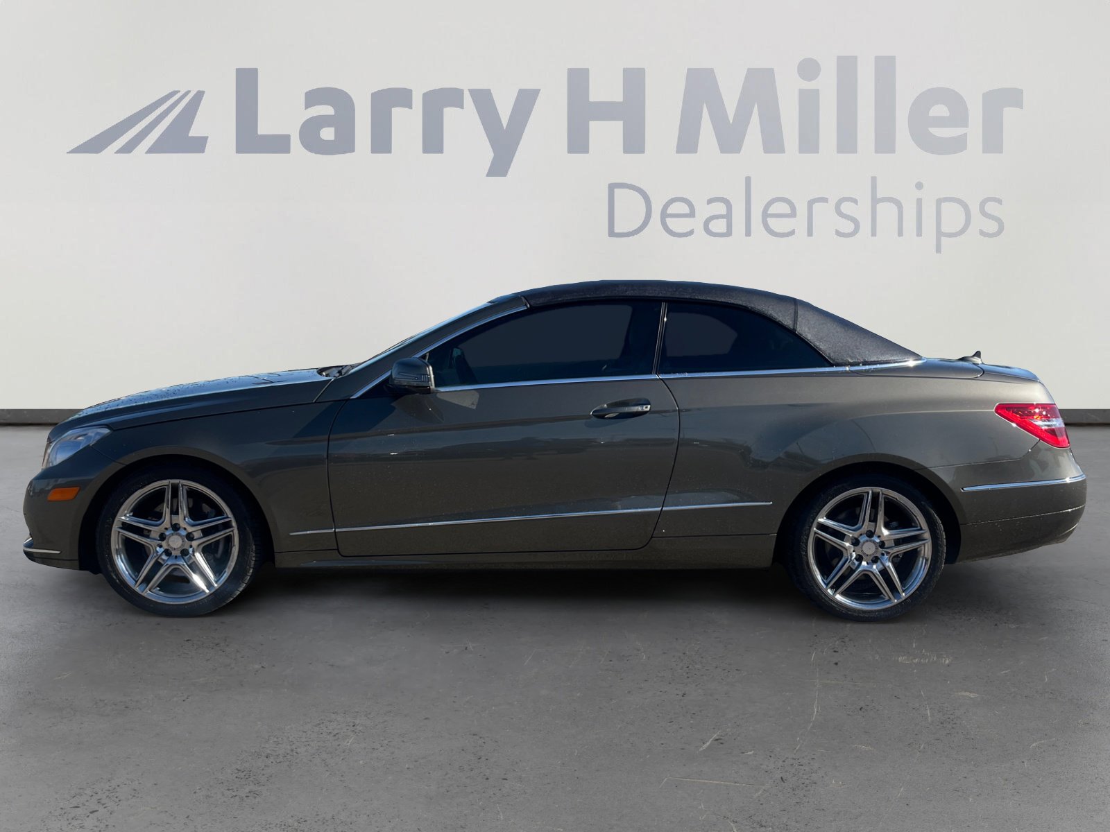 Used 2013 Mercedes-Benz E 350 E 350 image 2