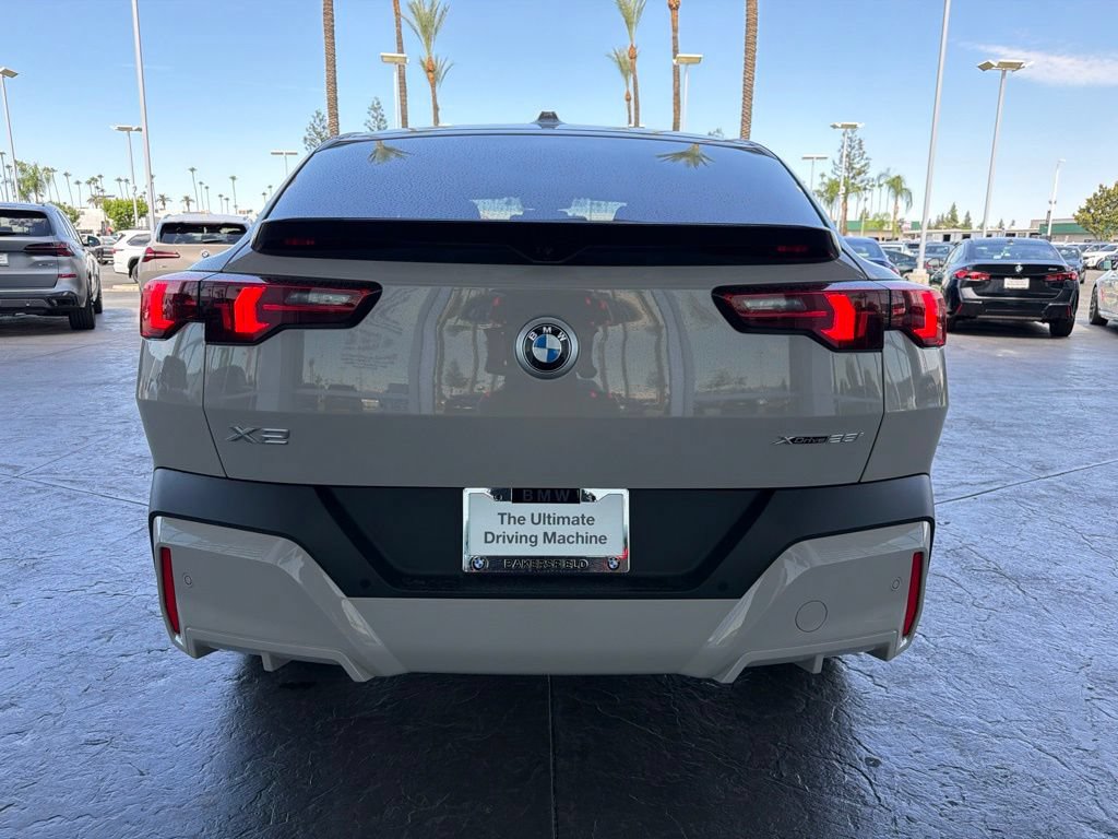 New 2026 BMW X2 xDrive28i w/ Technology Package AWD/4WD image 4