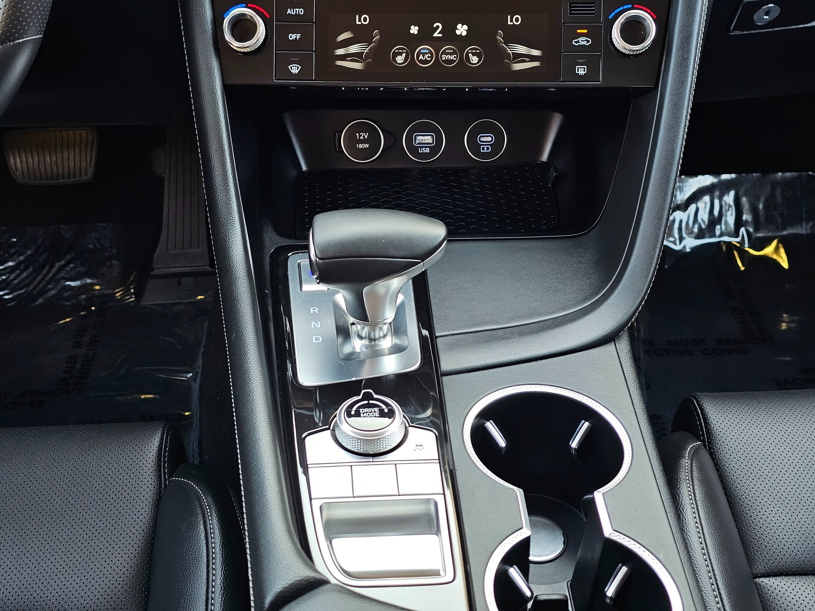 Used 2025 Genesis G70 2.5T RWD image 28