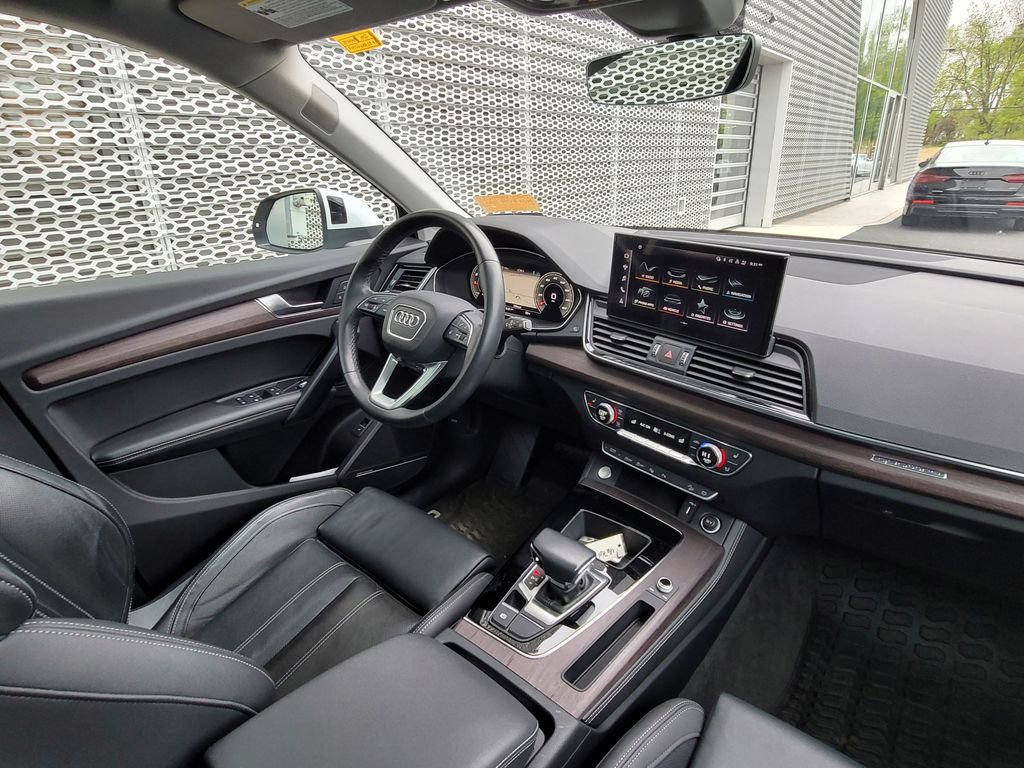 Certified 2021 Audi Q5 Prestige w/ Prestige Package AWD/4WD image 20