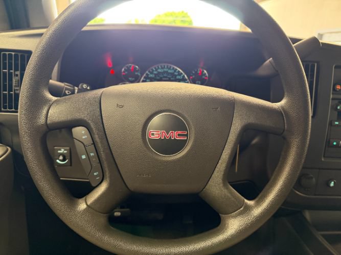 Used 2025 GMC Savana 3500 LT w/ LT Preferred Equipment Group RWD image 20