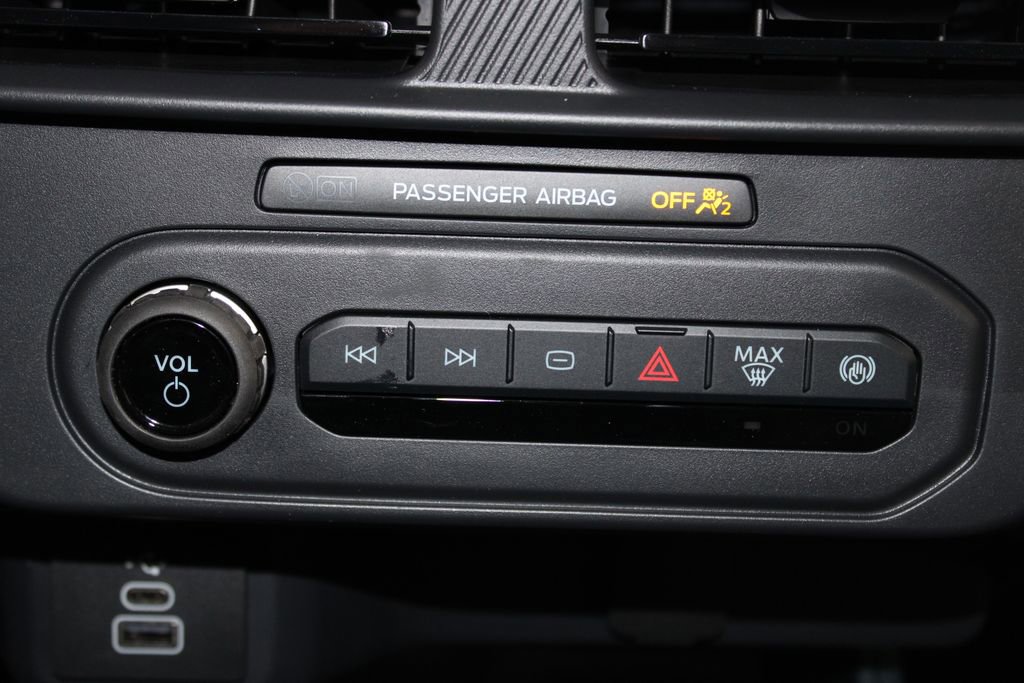 New 2026 Ford Maverick XL image 39