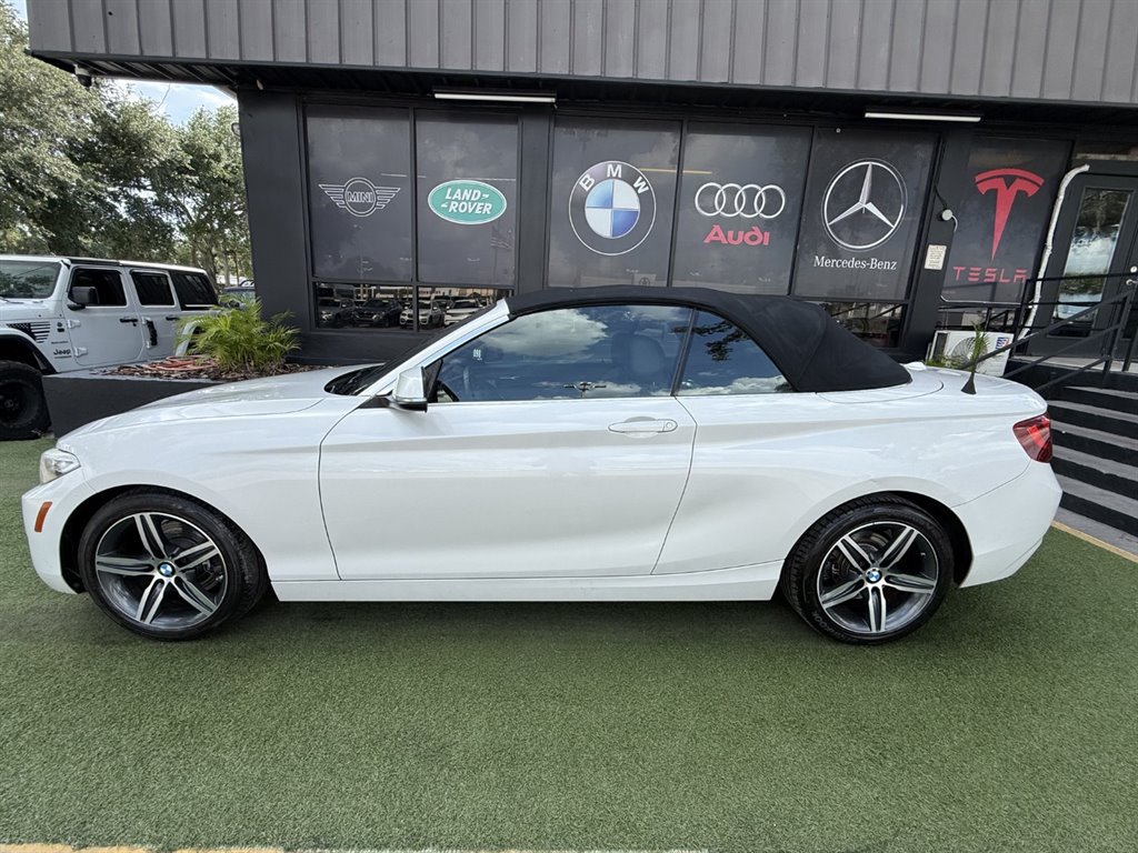 Used 2017 BMW 230i Convertible RWD image 9