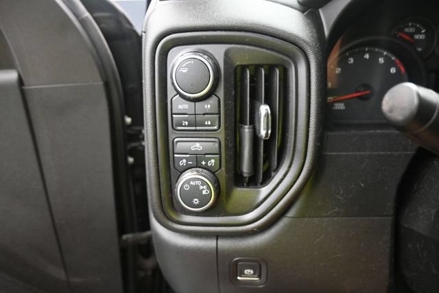 Used 2020 Chevrolet Silverado 1500 Custom Trail Boss w/ Custom Convenience Package AWD/4WD image 8