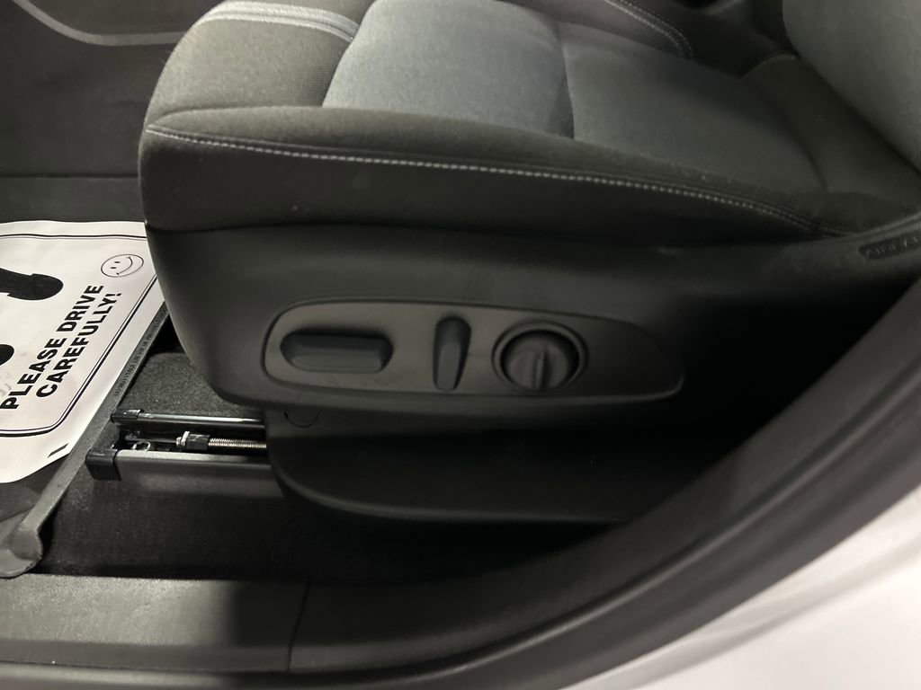 Used 2023 Chevrolet Blazer LT w/ Convenience Package image 13