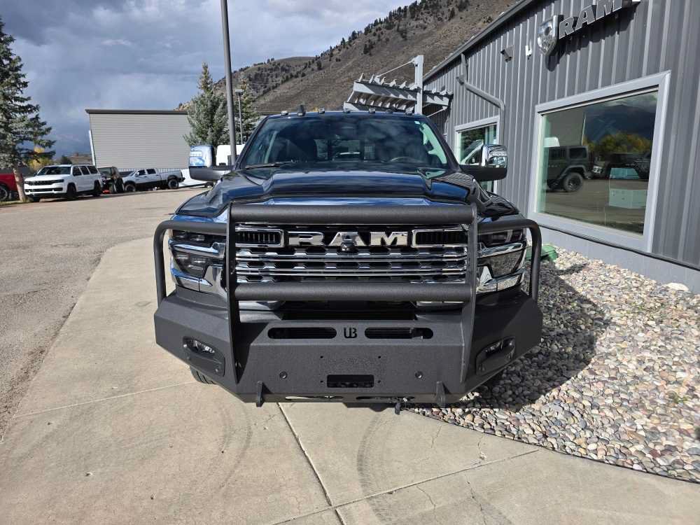 Used 2025 RAM 3500 Longhorn AWD/4WD image 11