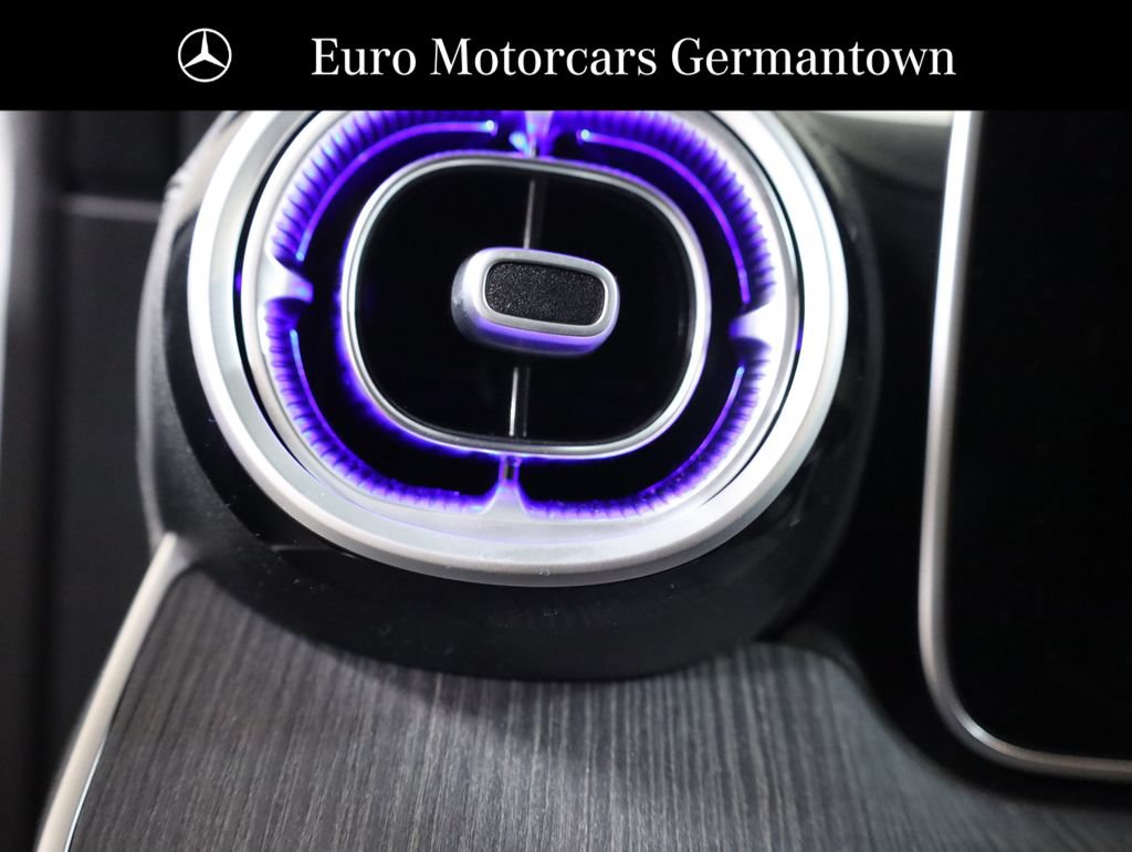 Certified 2026 Mercedes-Benz C 300 4MATIC Sedan image 11