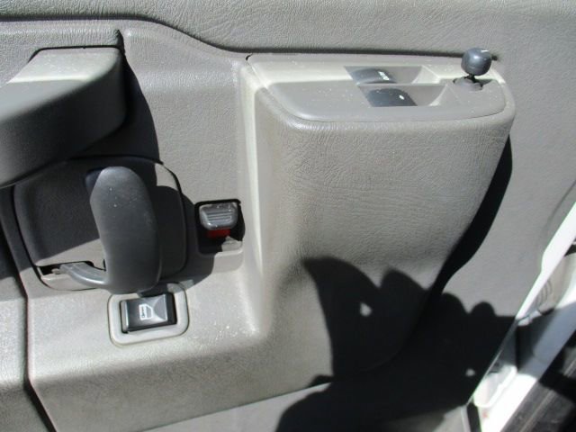 Used 2017 Chevrolet Express 3500 Extended image 11