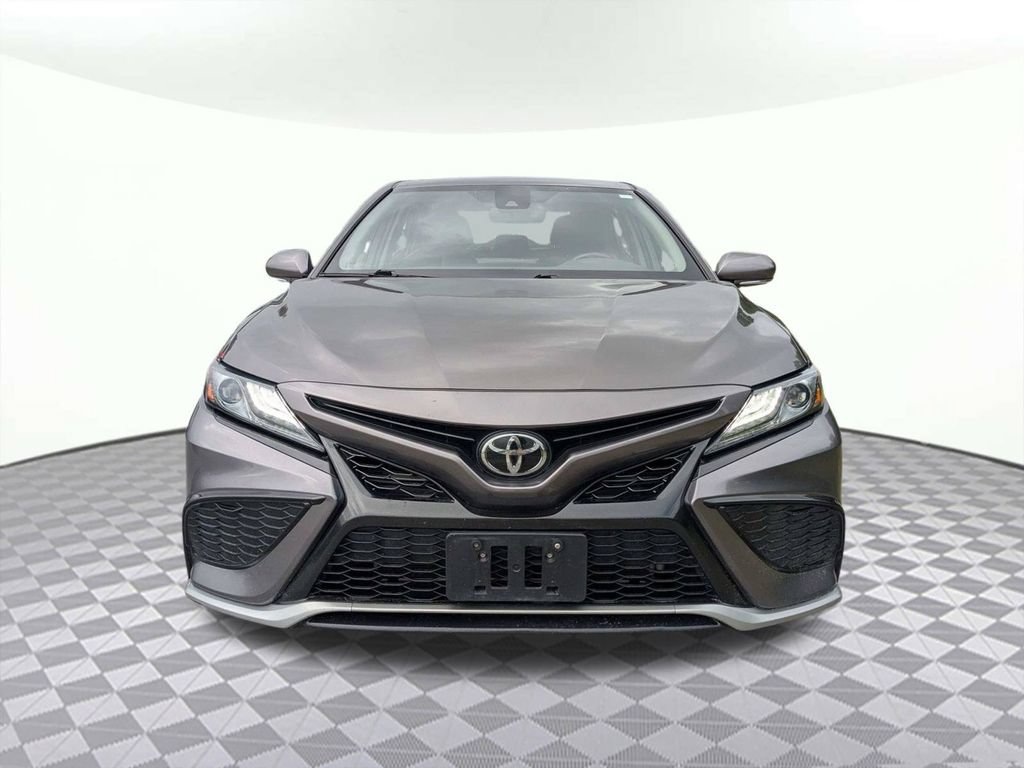 Used 2024 Toyota Camry XSE FWD image 8