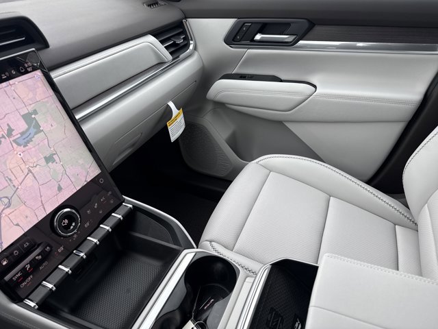 New 2026 GMC Terrain Denali w/ LPO, Black Badging Package image 23