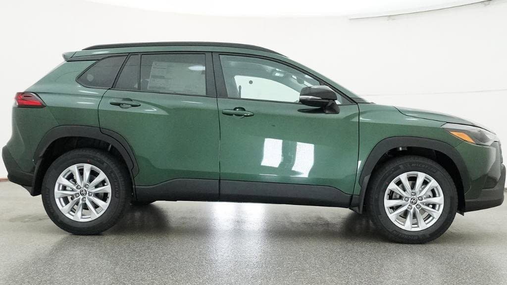 New 2026 Toyota Corolla Cross LE FWD image 27