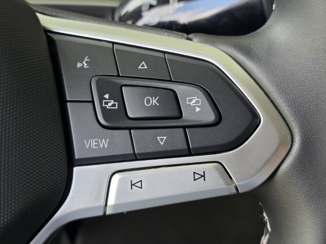 Used 2025 Volkswagen Tiguan S FWD image 28
