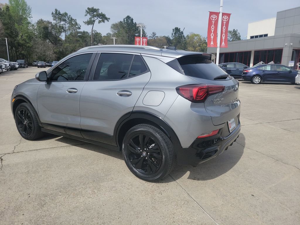 Used 2024 Buick Encore GX Sport Touring image 3