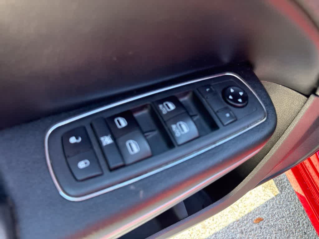 Used 2020 Dodge Charger SXT w/ Leather Interior Group RWD image 12