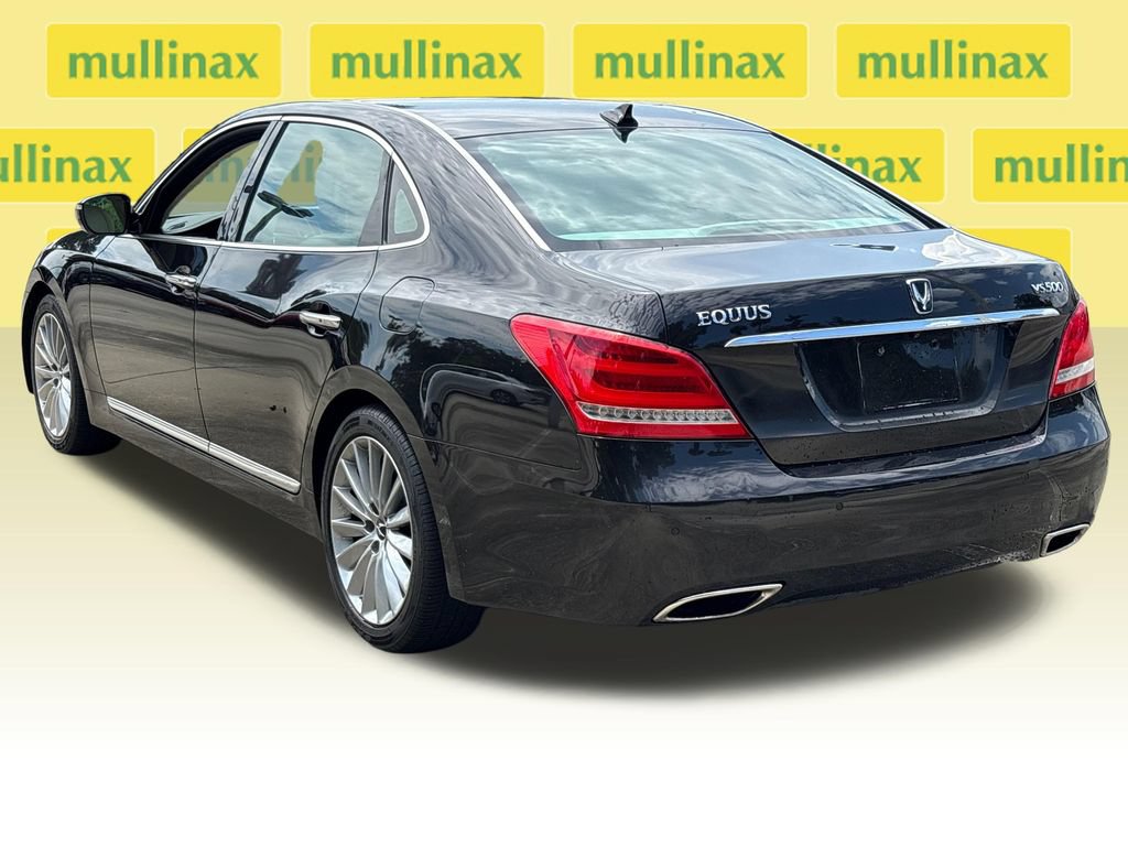 Used 2015 Hyundai Equus Signature RWD image 10