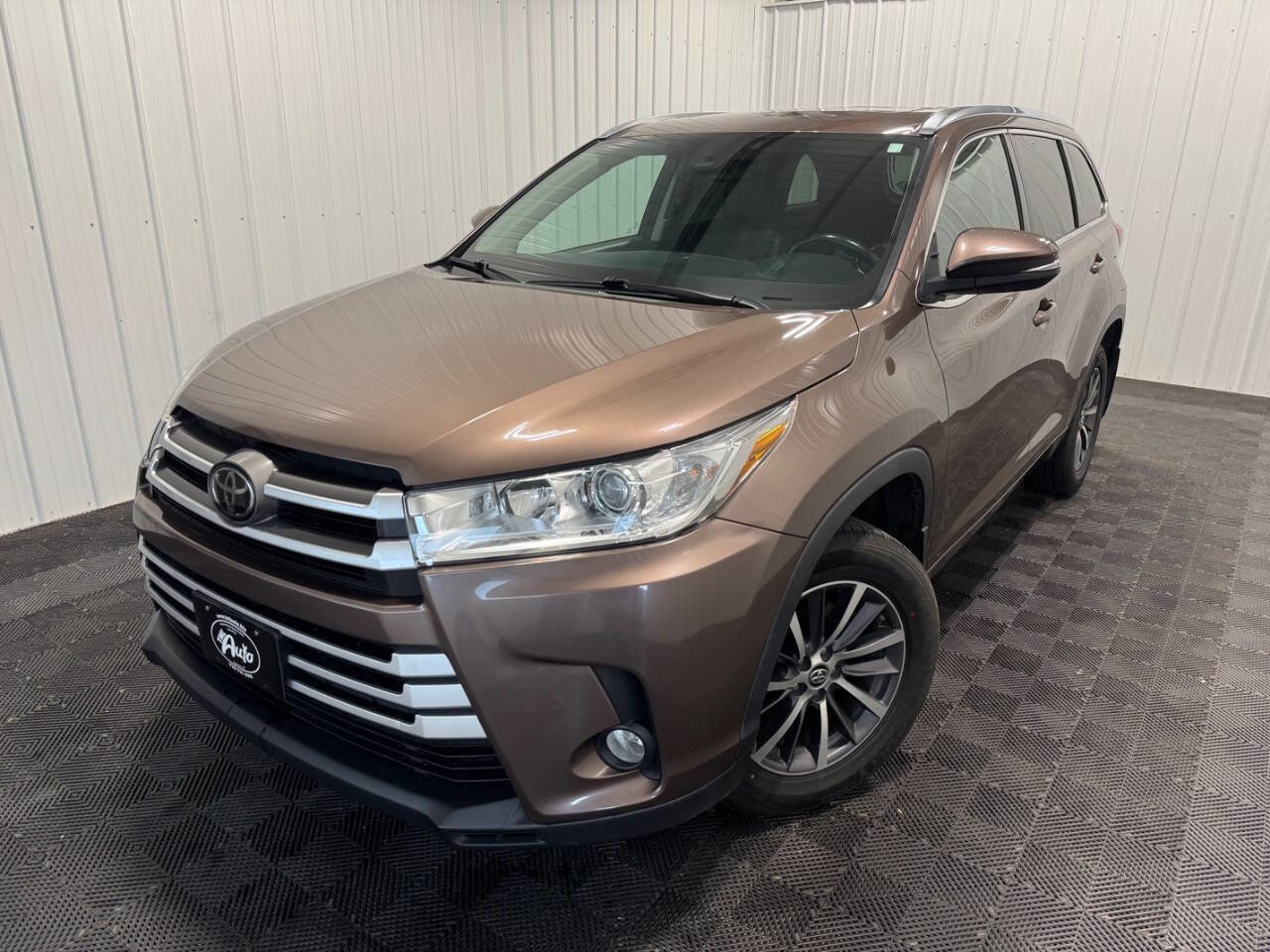 Used 2017 Toyota Highlander XLE image 49