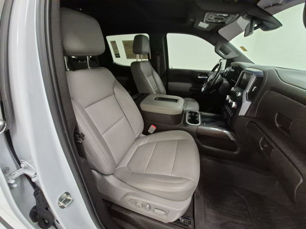 Used 2020 GMC Sierra 1500 SLT image 29