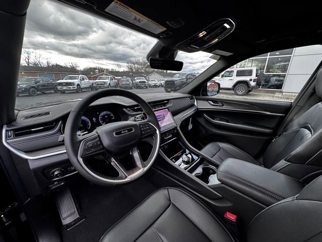 New 2025 Jeep Grand Cherokee Limited image 58