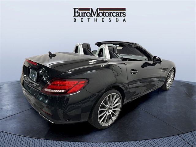 Used 2020 Mercedes-Benz SLC 300 image 4