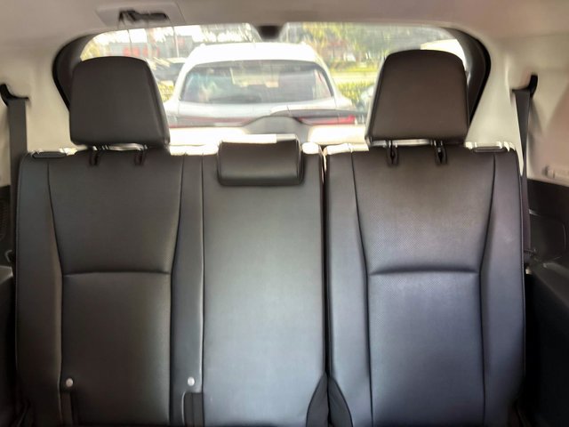 Used 2025 Toyota Grand Highlander AWD image 16