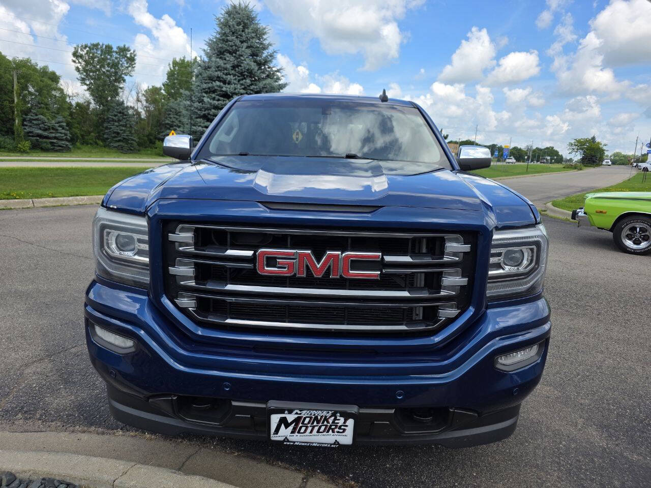 Used 2016 GMC Sierra 1500 SLT w/ All-Terrain Package AWD/4WD image 4