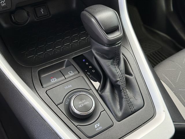 Certified 2022 Toyota RAV4 XLE AWD/4WD image 19