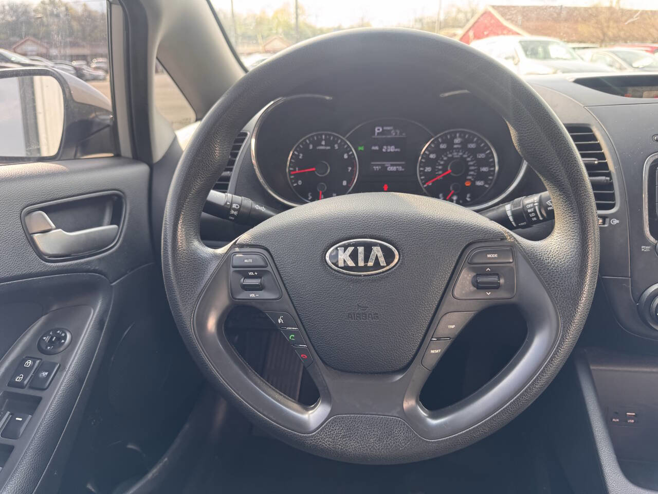 Used 2017 Kia Forte LX image 23