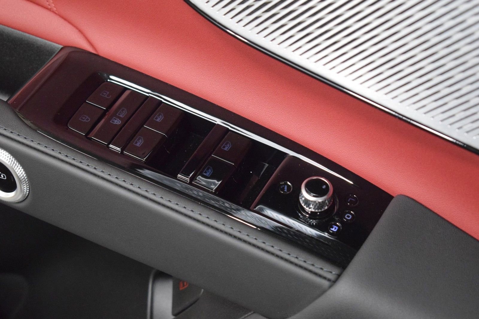 New 2025 Maserati Grecale Folgore AWD/4WD image 41