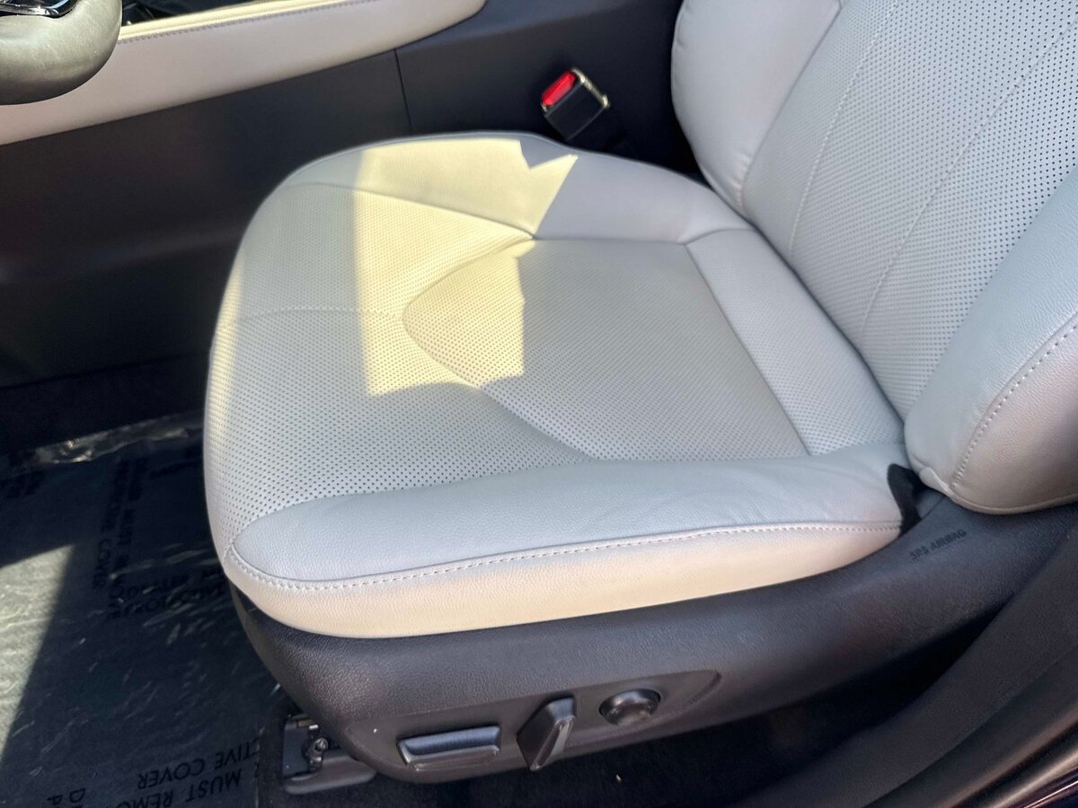 Used 2024 Toyota Grand Highlander FWD image 19