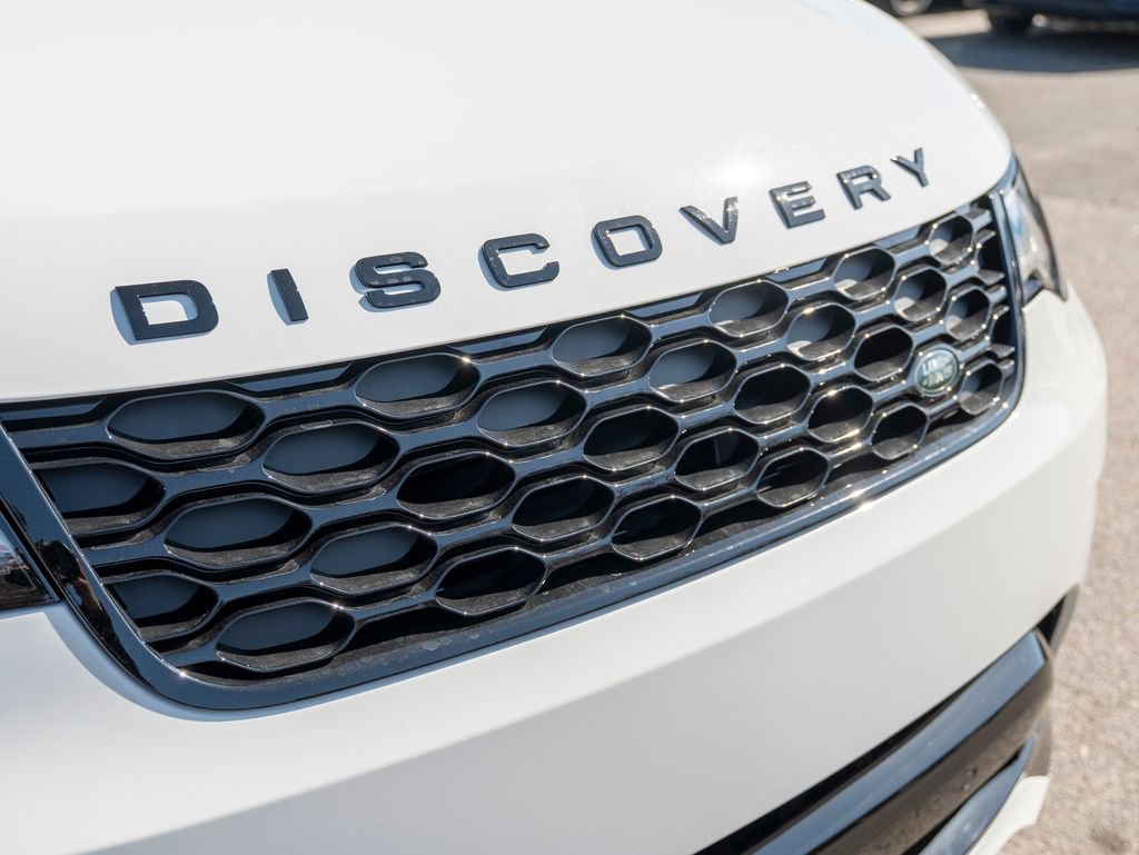 New 2025 Land Rover Discovery Dynamic SE image 15