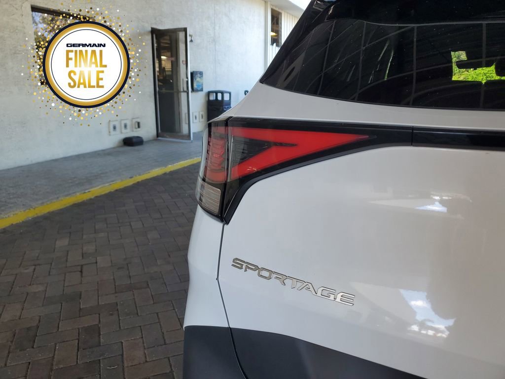 Used 2023 Kia Sportage EX image 13