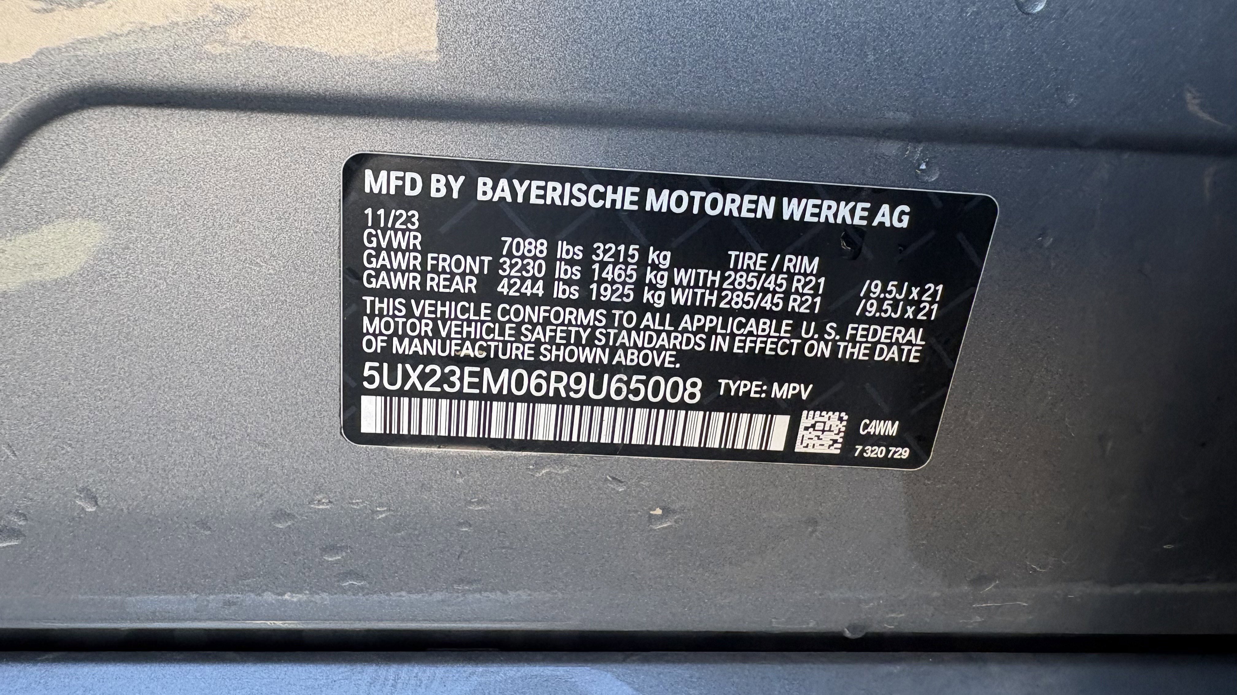 Used 2024 BMW X7 xDrive40i w/ M Sport Package image 34