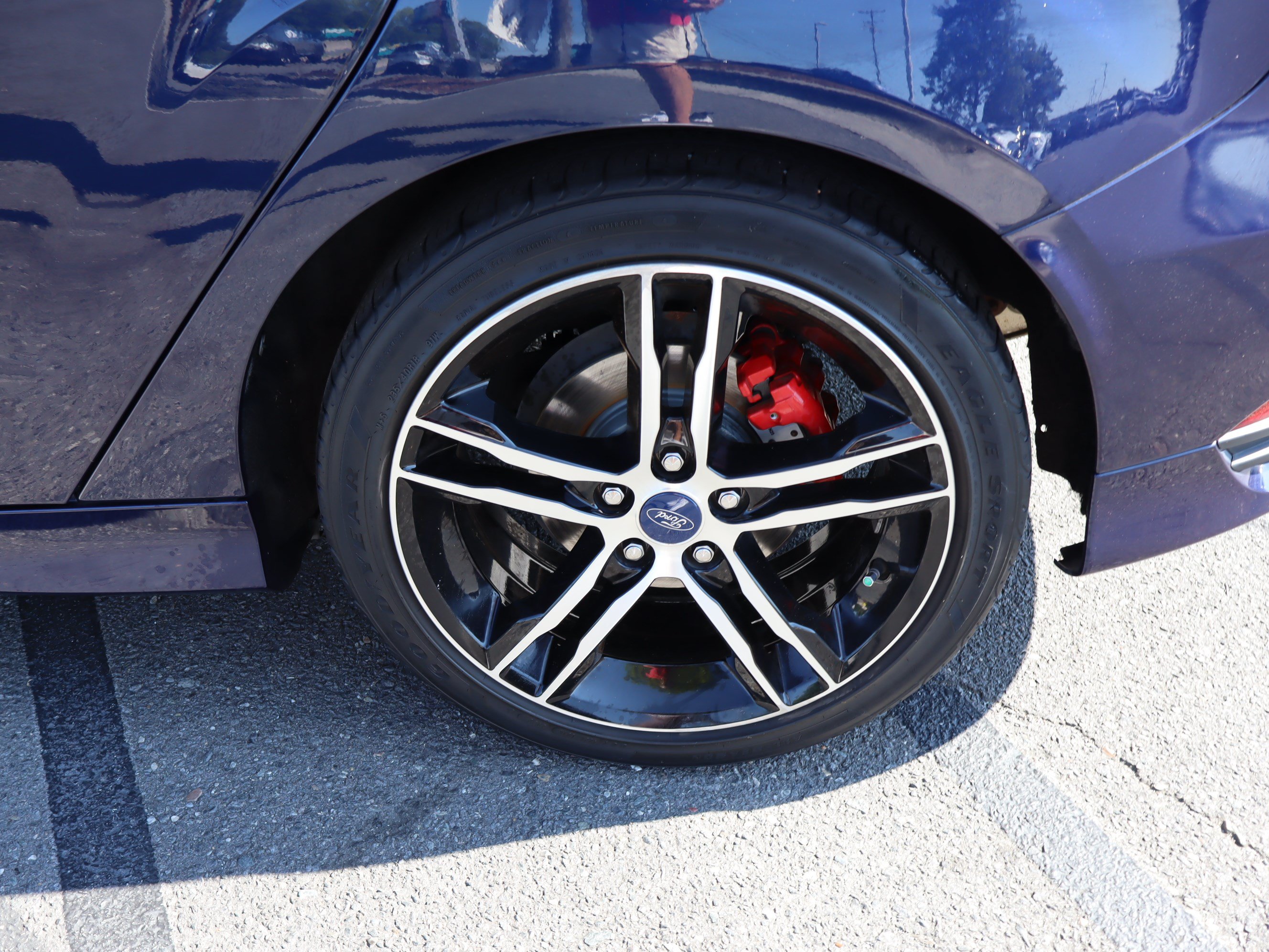 Used 2017 Ford Focus ST FWD image 39