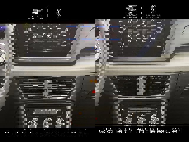 Used 2023 Volkswagen Taos SE FWD image 15