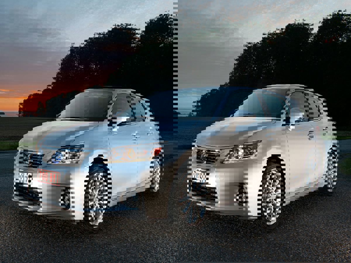 Used 2013 Lexus CT 200h image 1