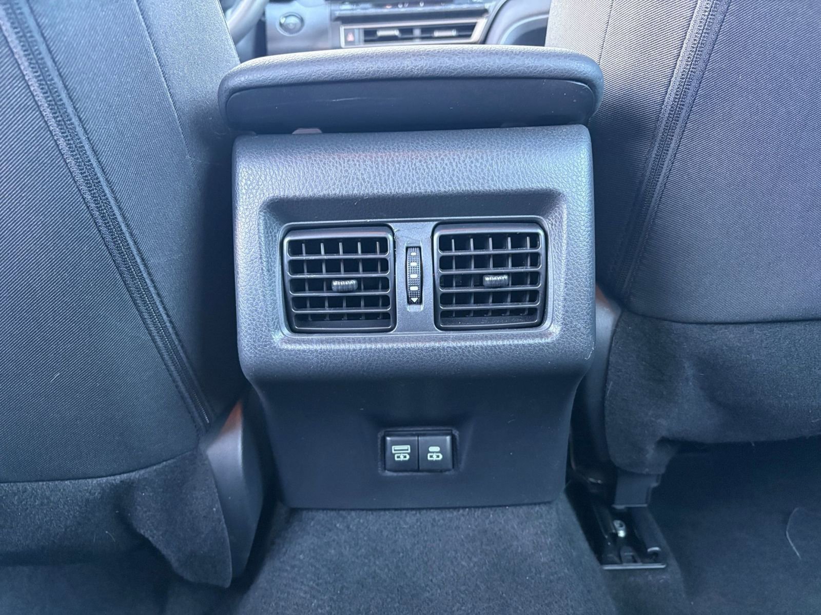 Used 2025 Toyota Camry LE image 23