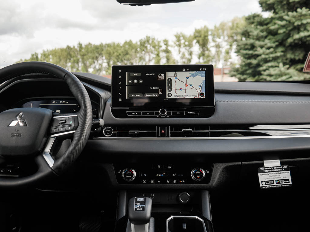 New 2026 Mitsubishi Outlander SE AWD/4WD image 16