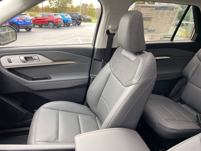 New 2026 Ford Explorer Active image 27
