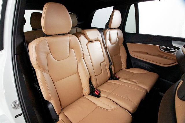 Certified 2023 Volvo XC90 B6 Ultimate w/ Protection Package Premier image 24
