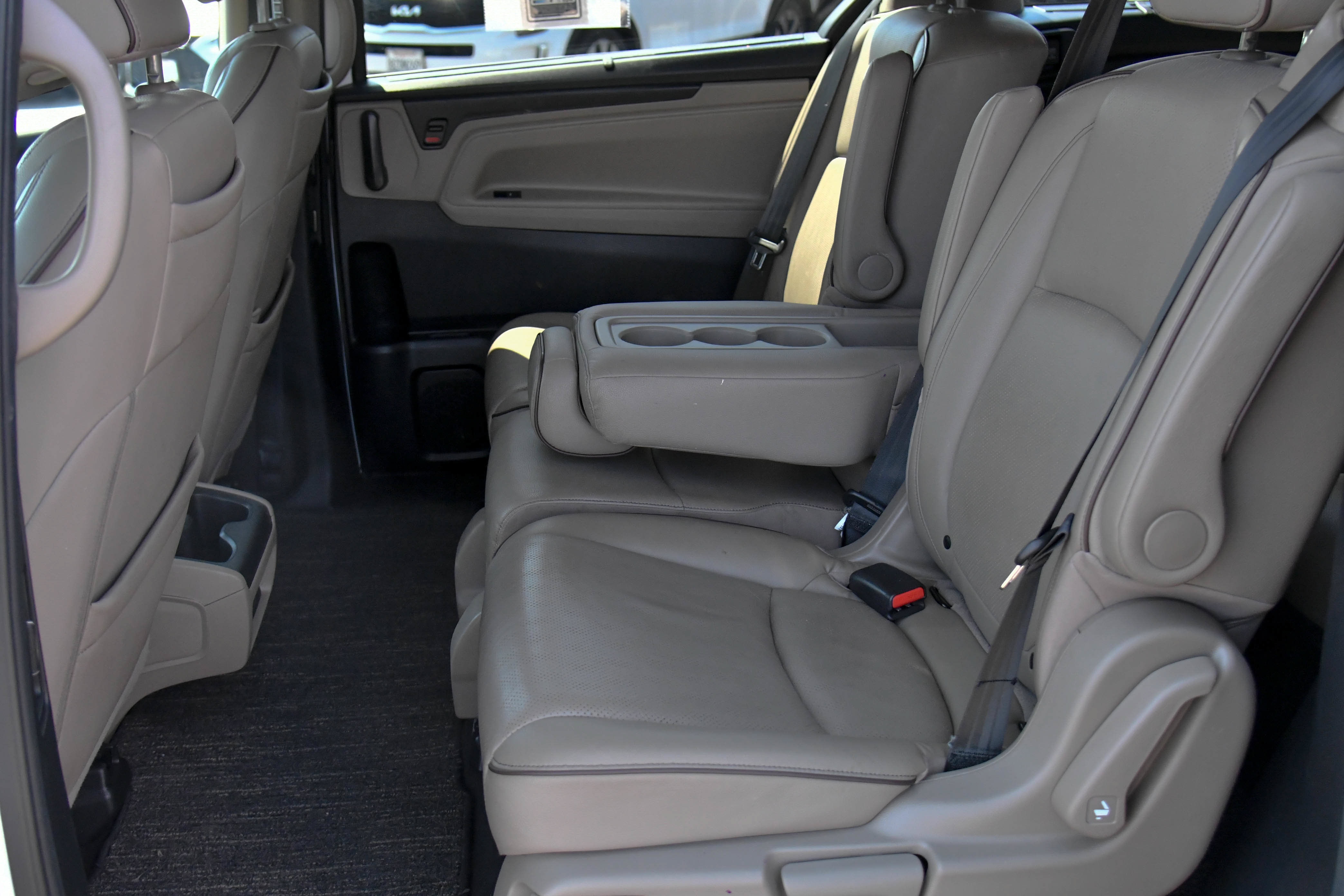 Used 2023 Honda Odyssey Elite image 42