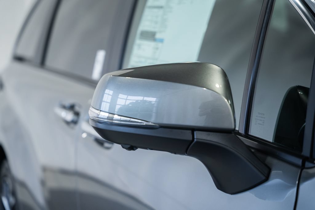 New 2026 Toyota Sienna Platinum AWD/4WD image 16