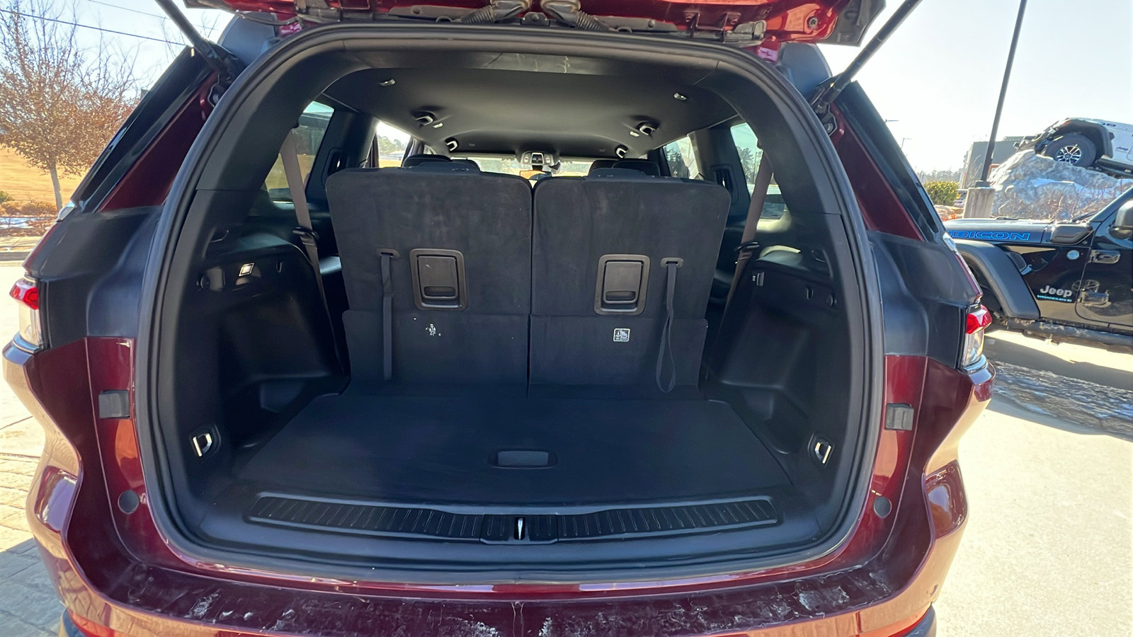 Certified 2024 Jeep Grand Cherokee L Laredo image 13