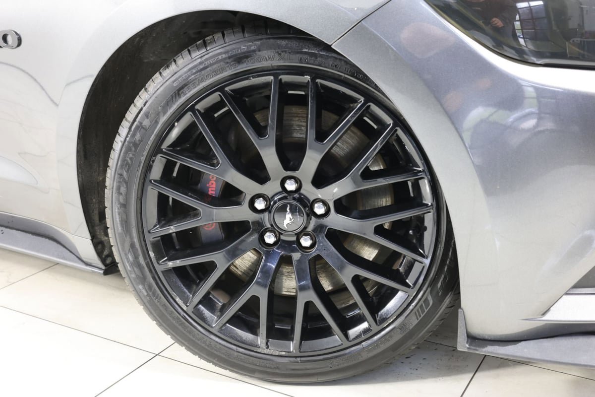 Used 2015 Ford Mustang GT Premium w/ GT Performance Package RWD image 12
