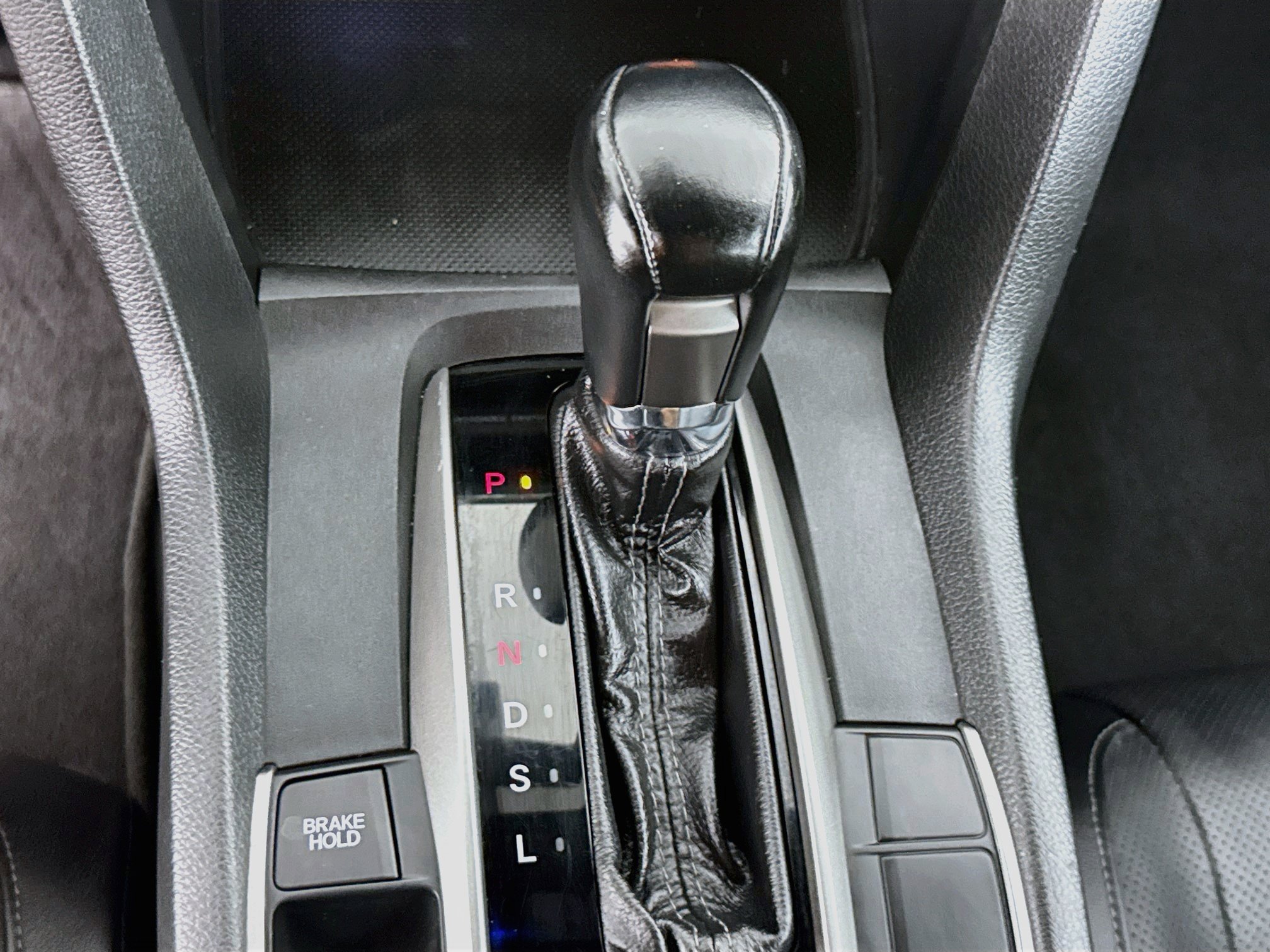 Used 2017 Honda Civic EX-L image 18