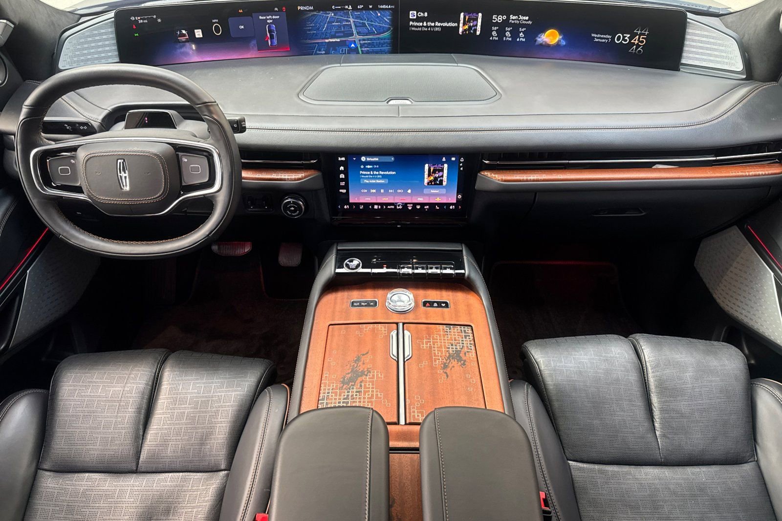 Used 2025 Lincoln Navigator Black Label image 13