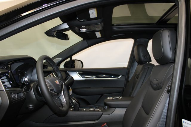 New 2025 Cadillac XT5 Premium Luxury w/ Technology Package image 6