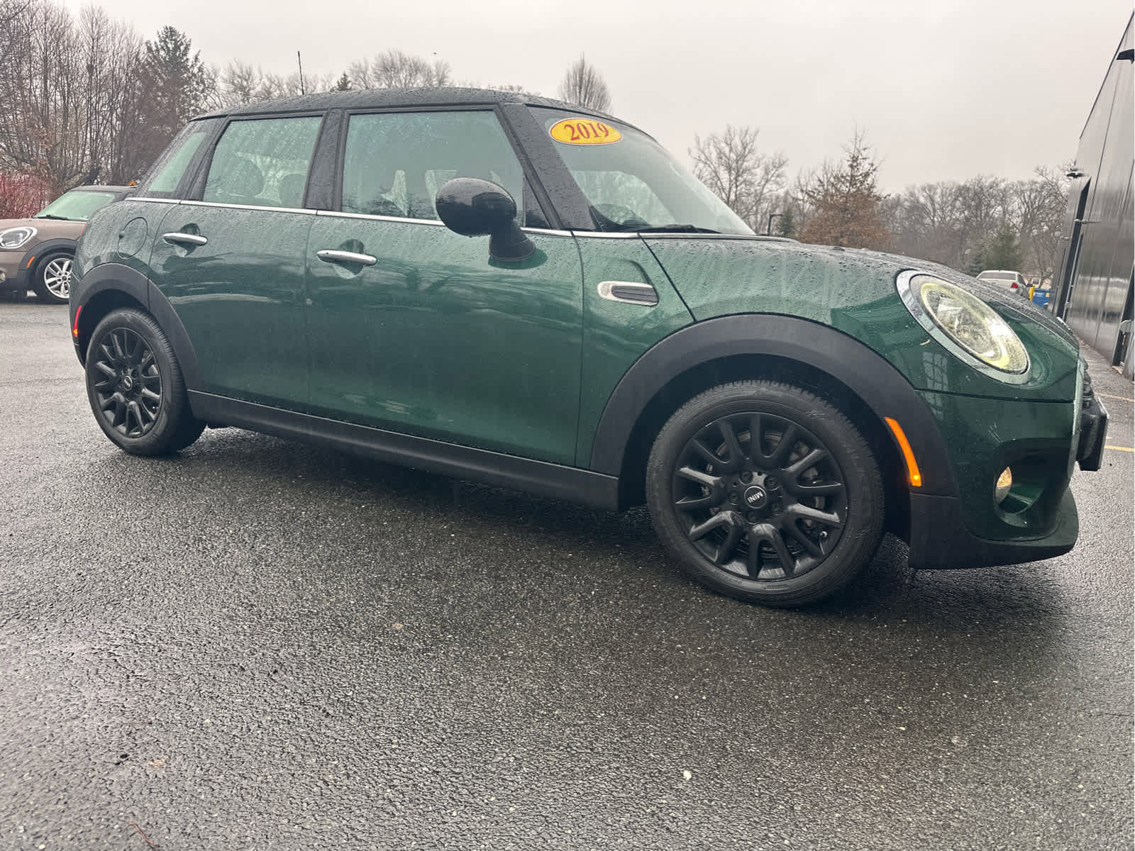 Used 2019 MINI Cooper 4-Door Hardtop image 7