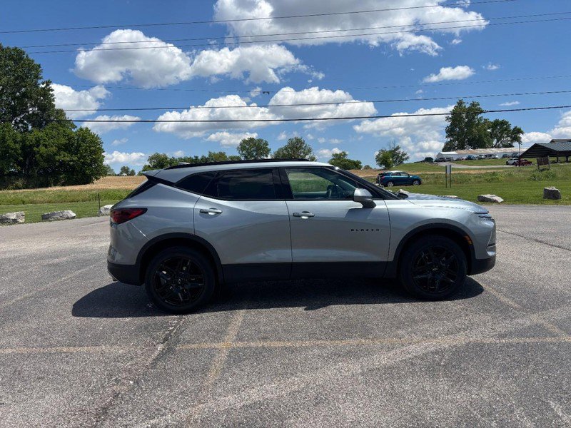 Certified 2024 Chevrolet Blazer LT w/ Convenience Package FWD image 6
