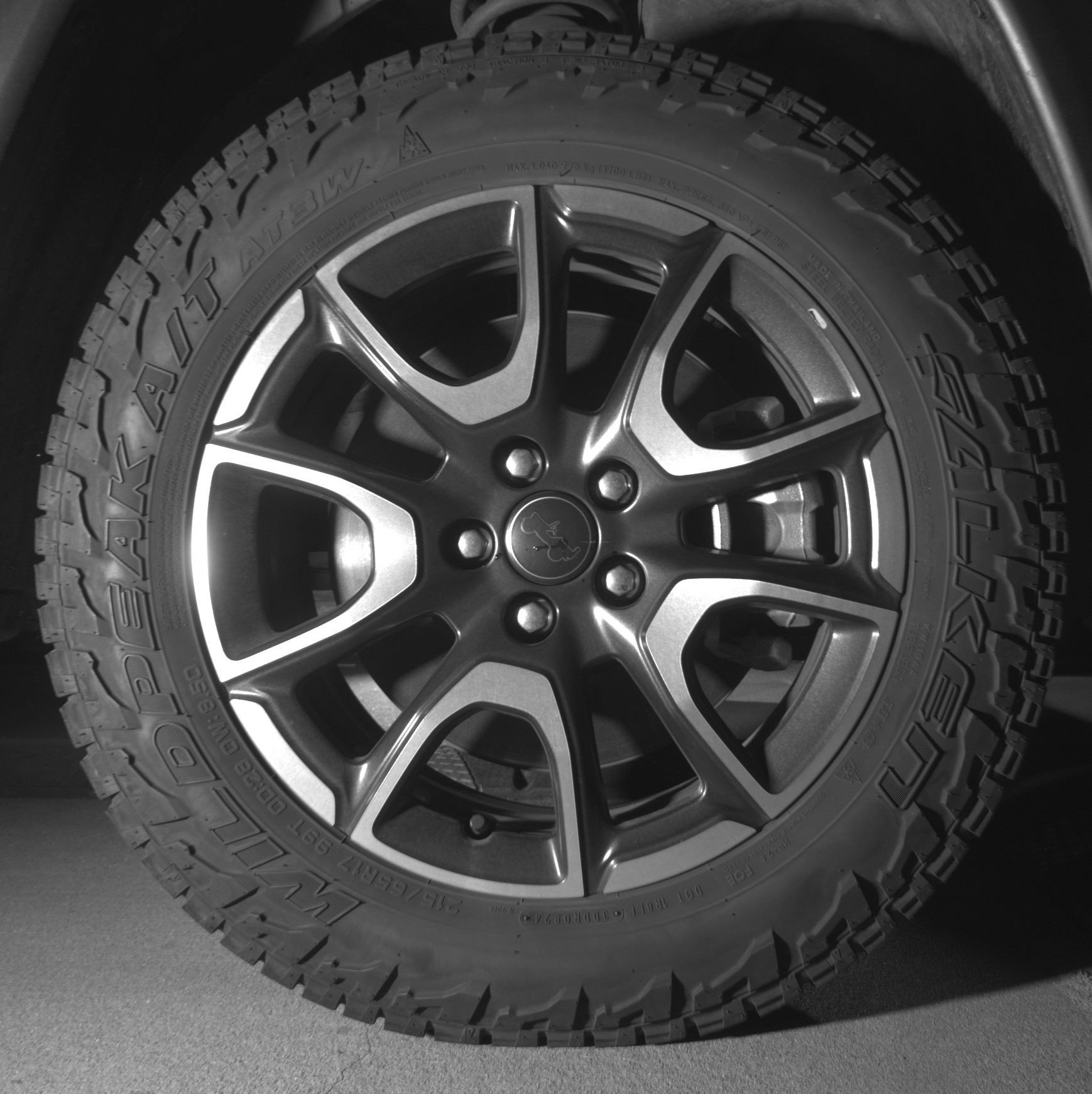 Used 2025 Jeep Compass Trailhawk image 13