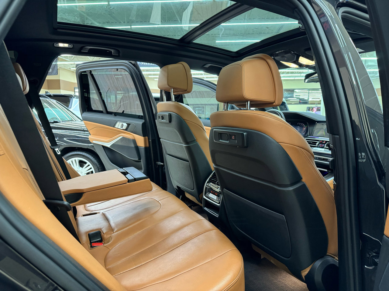 Used 2022 BMW X5 sDrive40i w/ Luxury Seating Package image 48